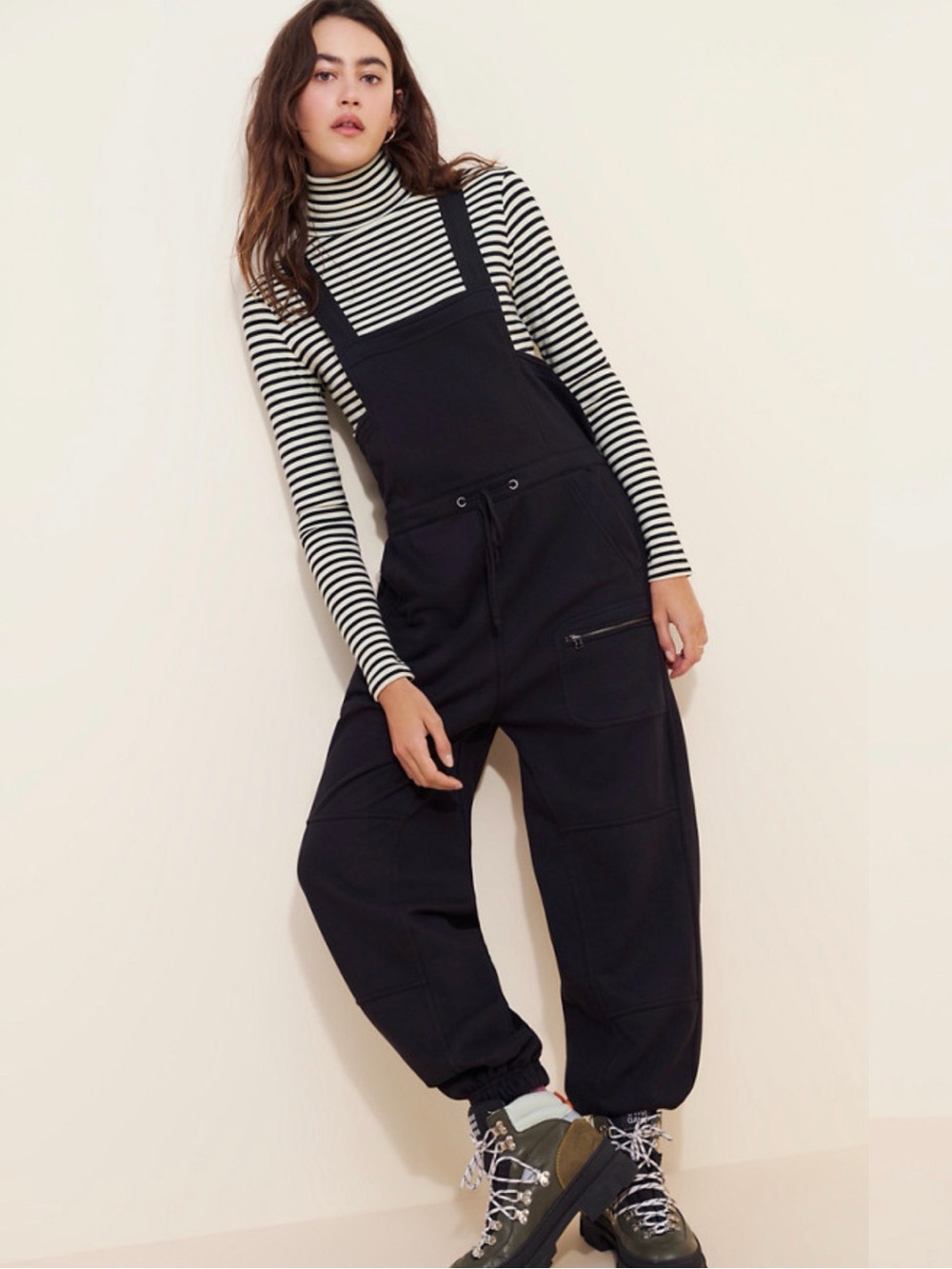 Relaxed Drawstring
Overalls
Dailey Practice 
Color Black